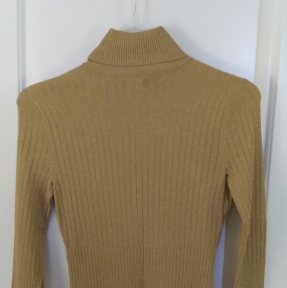 Worthington women's turtle neck sweater - Picture 3 of 3